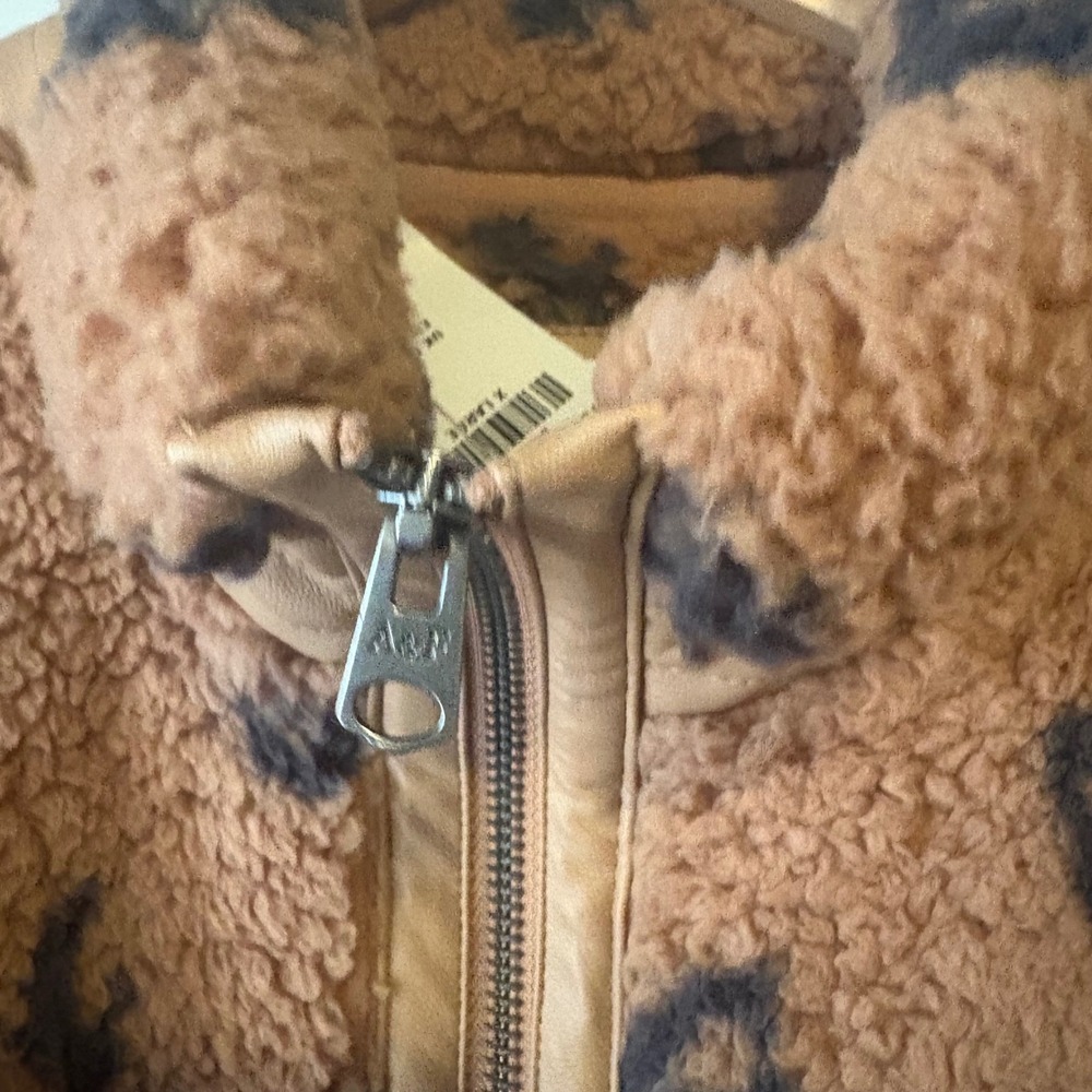 NWT Abercrombie & Fitch Leopard Print Sherpa Fleece‎ Zip Jacket Brown XL NEW - Picture 5 of 10